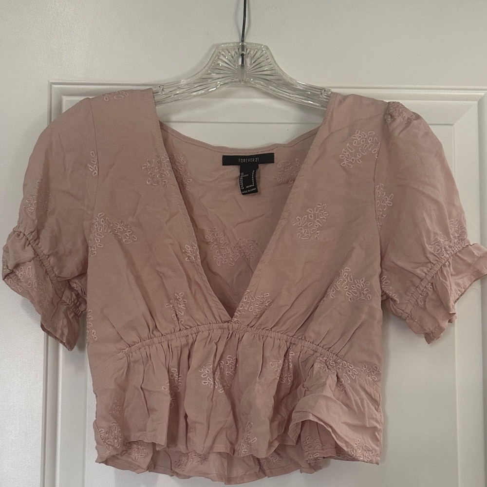 Forever 21 Dusty Pink Embroidered V-Neck Peplum Top